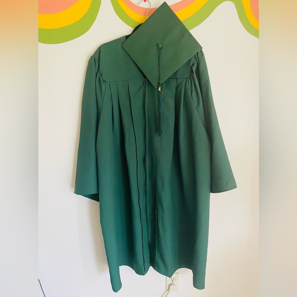 🎓Forest Green Grad Cap and Gown (XS Plus/ 5’-5’2”)🎓